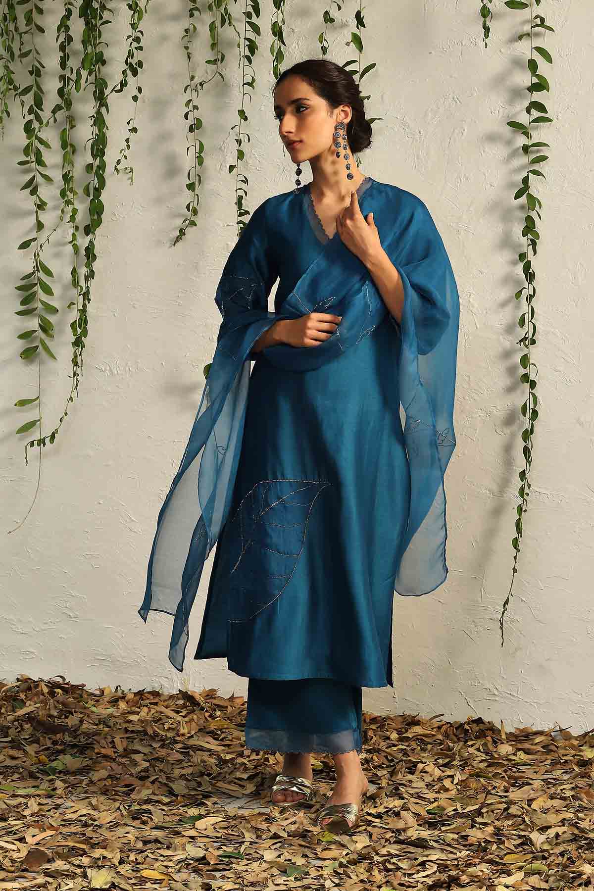 Buy Blue V-Neck Straight Kurta Set by Charkhee for women online at ScrollnShops