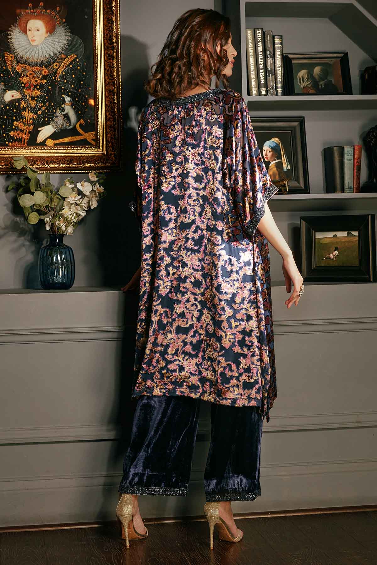 Blue Velvet Print Kurta & Pants