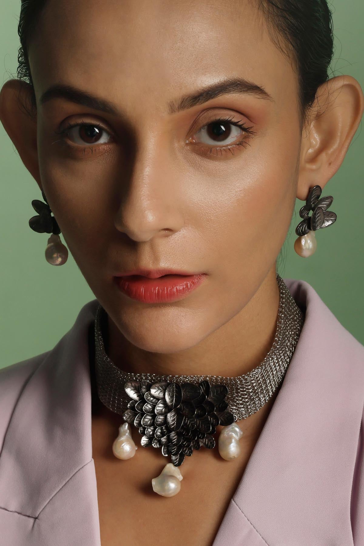 Boroque Pearls Choker