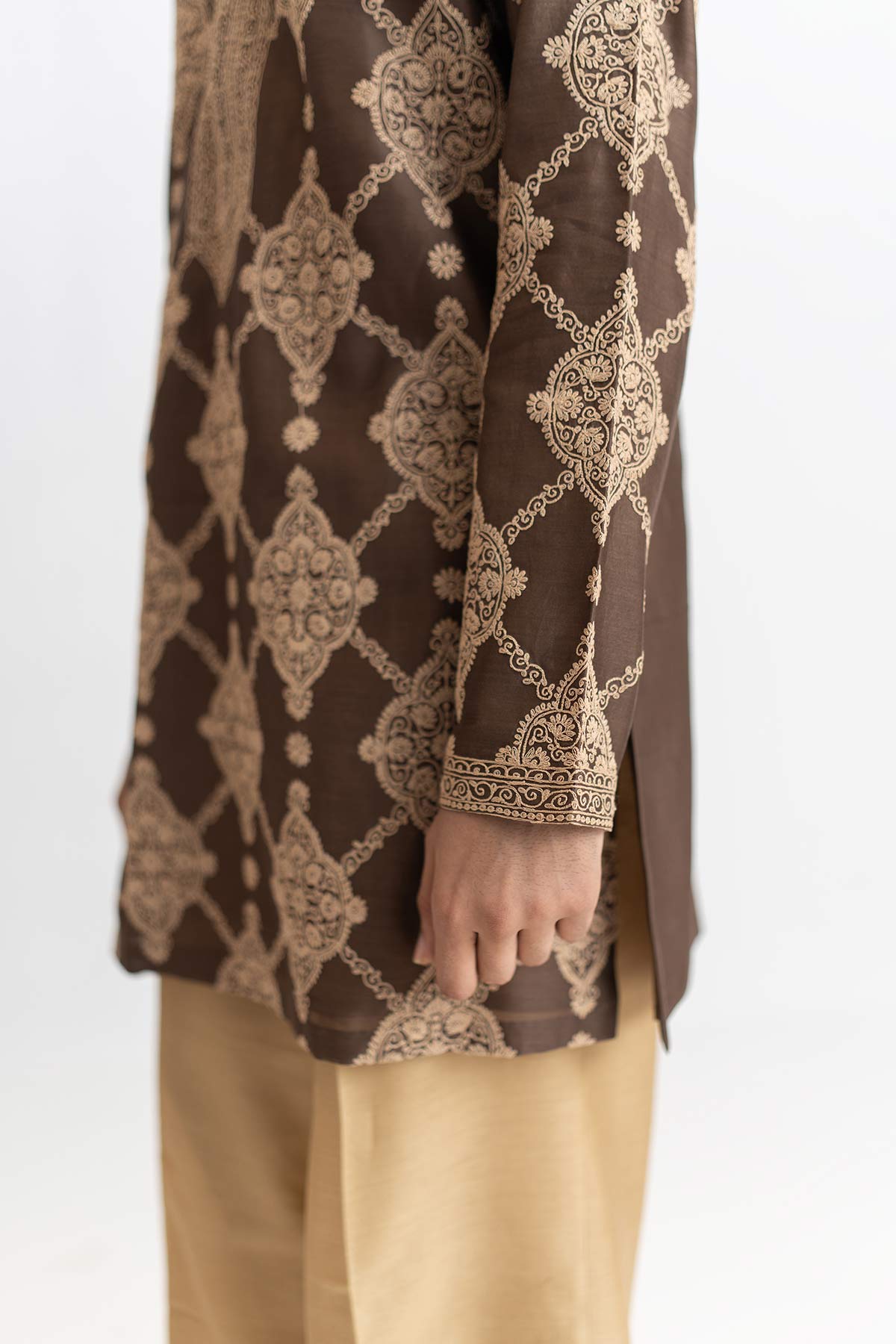 Brown Dori Marodi Kurta & Pants