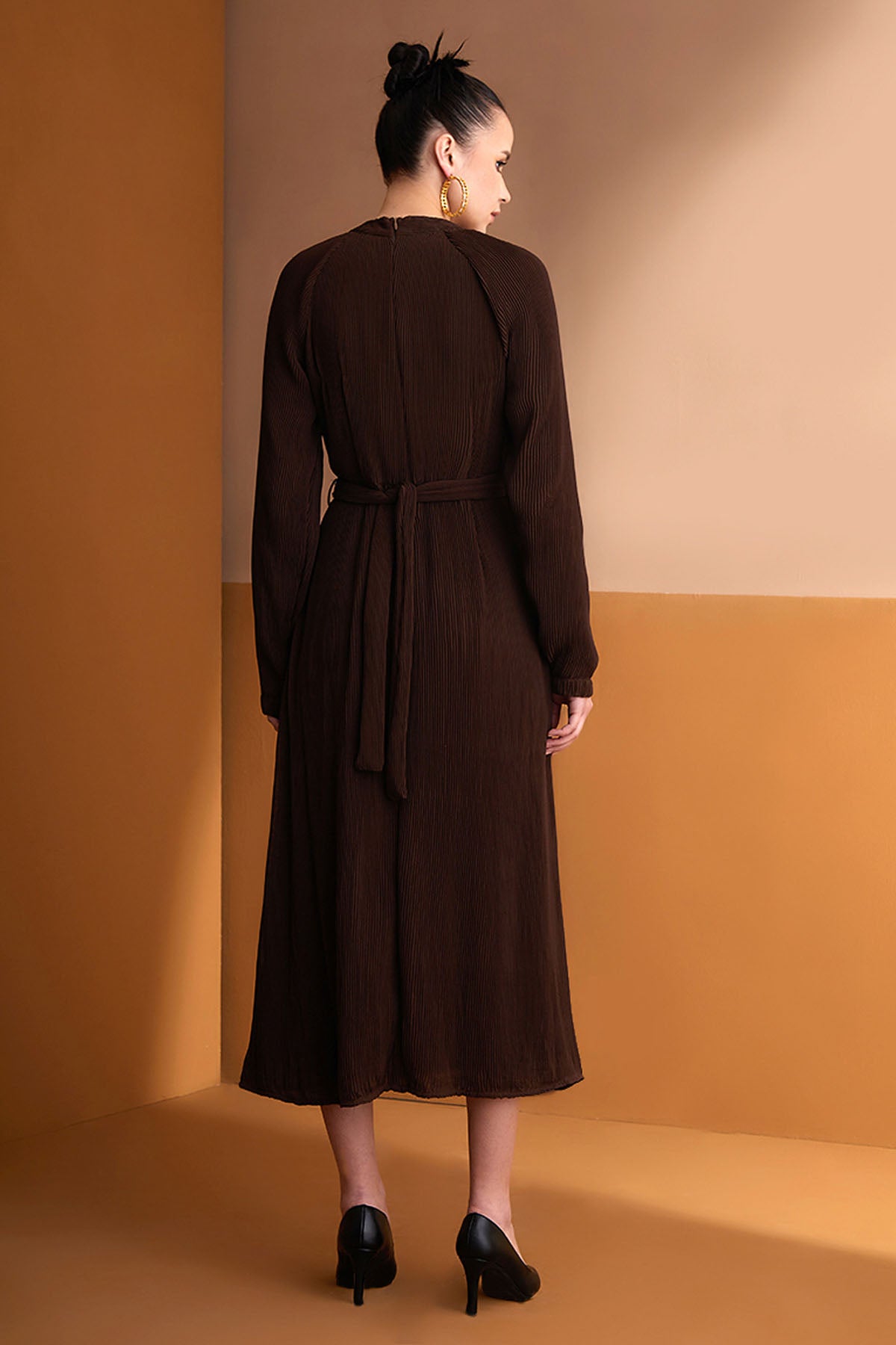 Brown Round Neck Midi Dress