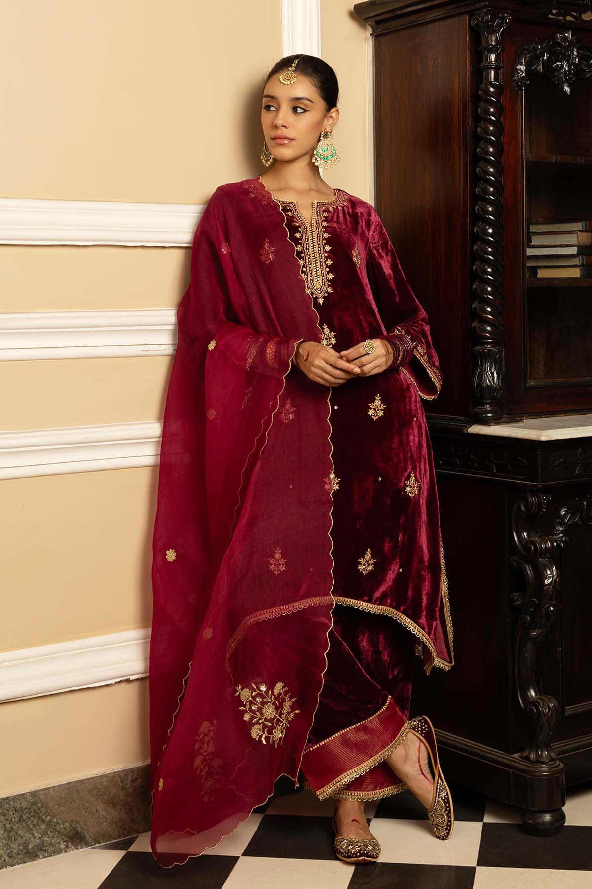 Plum Zari High-Low Kurta Set