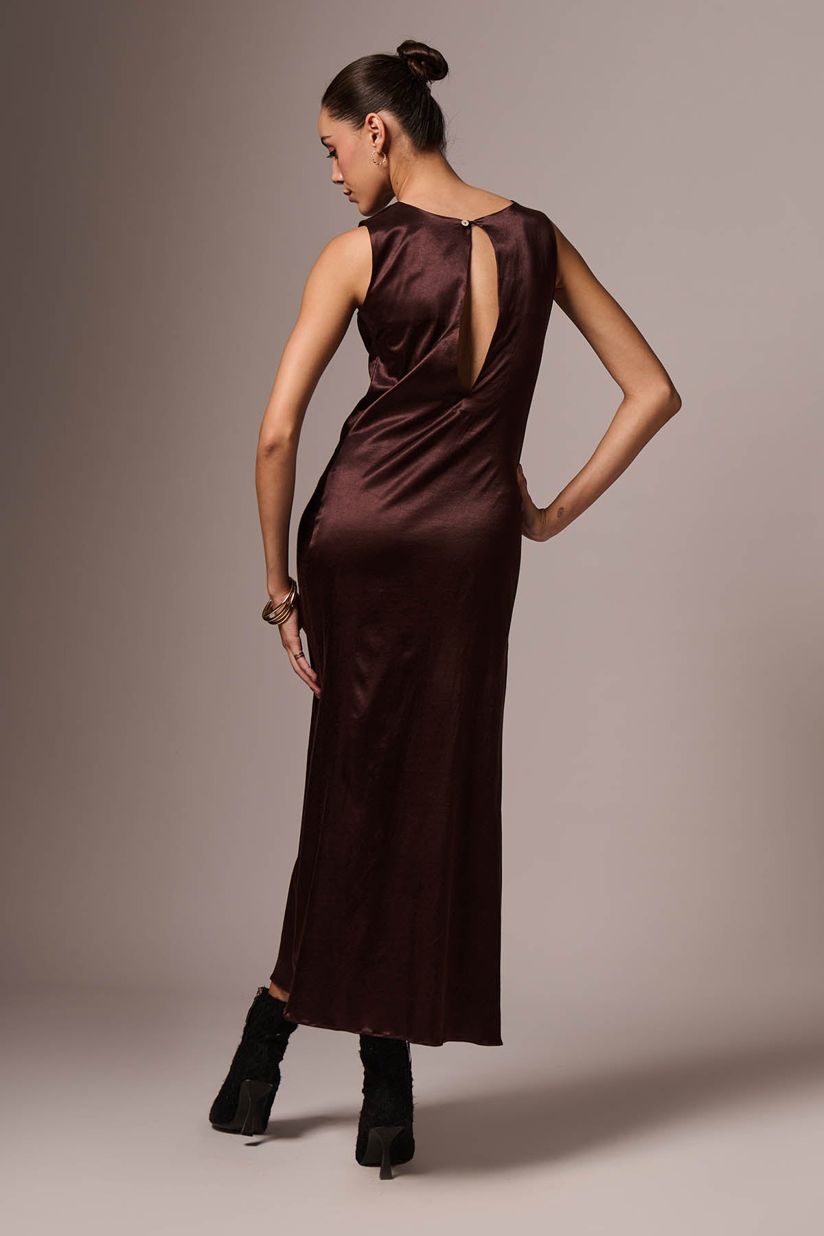 Brown Sleeveless Drape Dress