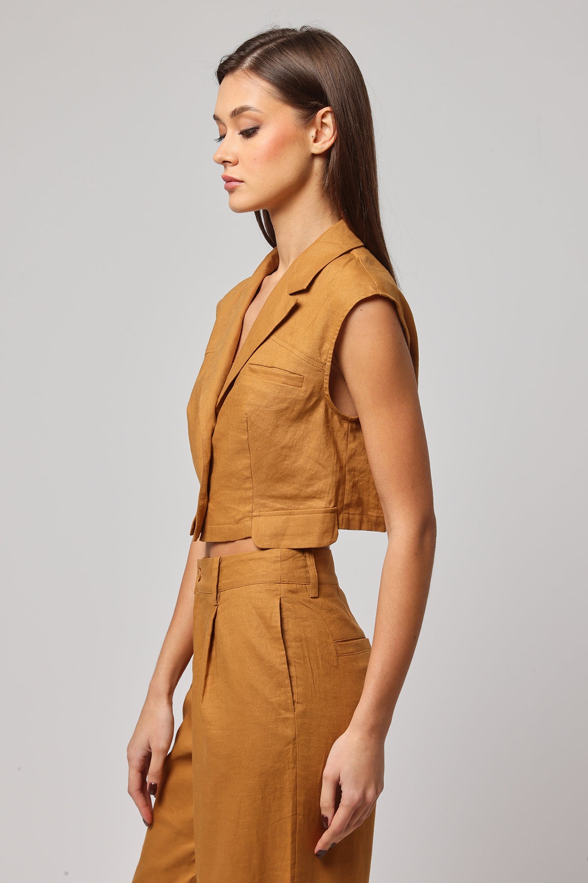 Brown Sleeveless V-Neck Blazer