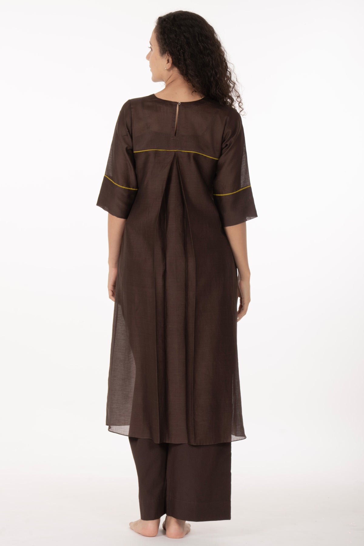 Brown Thread Art Kurta & Pants