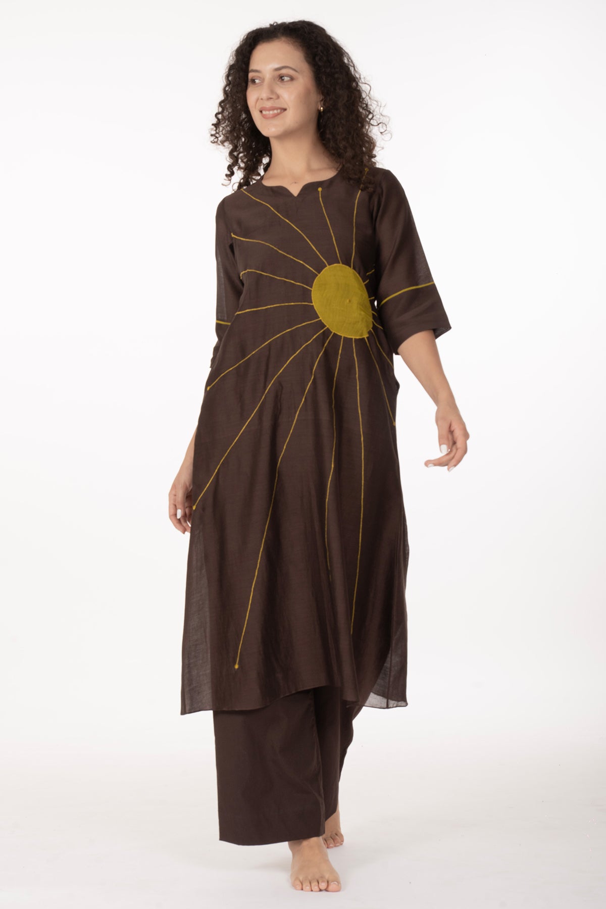 Brown Thread Art Kurta & Pants