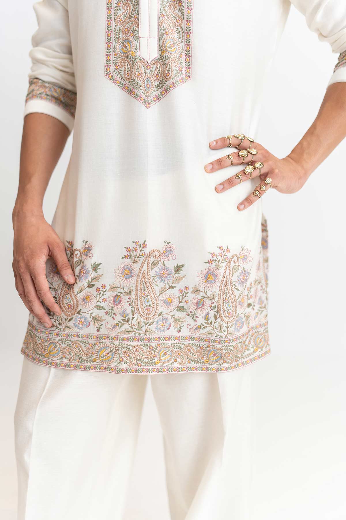 Handloom Ivory Kurta And Pants