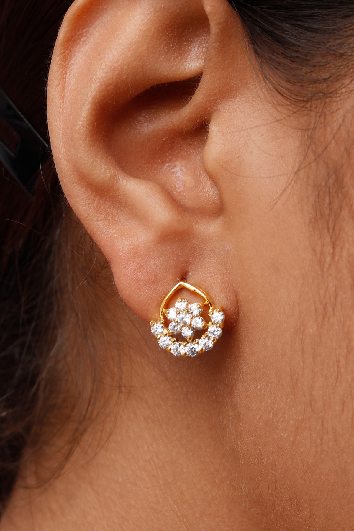 Circular Golden Necklace Set