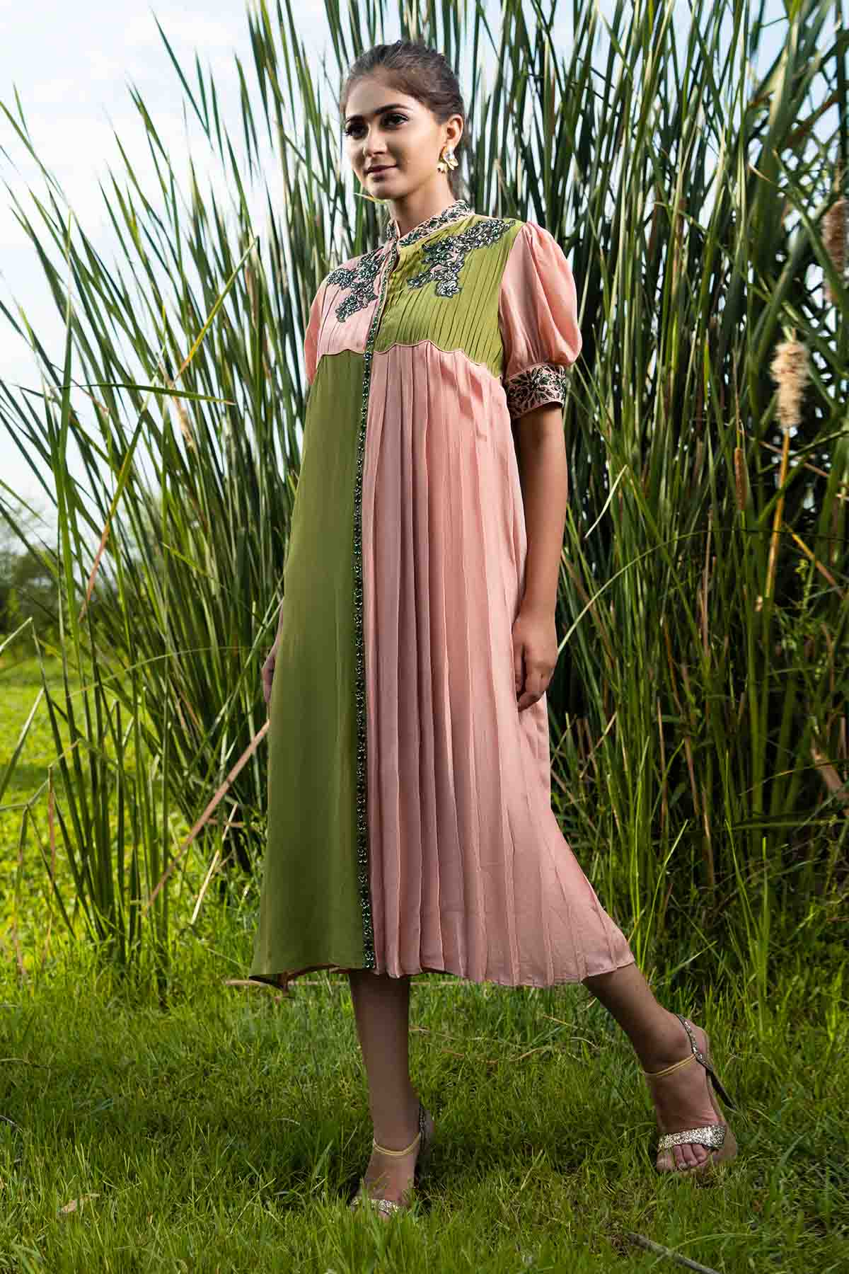 Colorblock Pleated Midi Dress