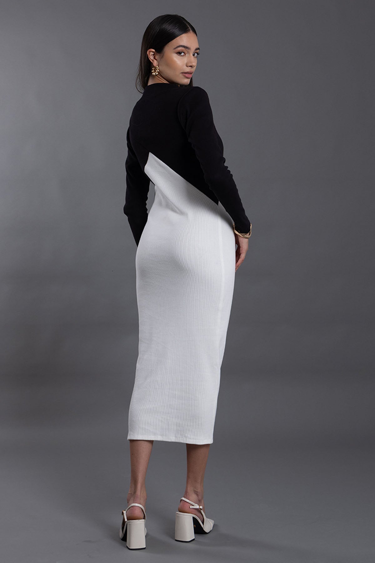 Colorblock Round Neck Midi Dress