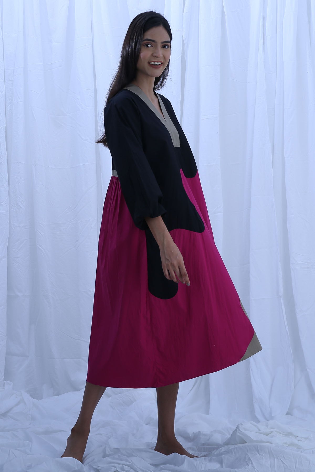 Colorblock V-Neck Midi Dress