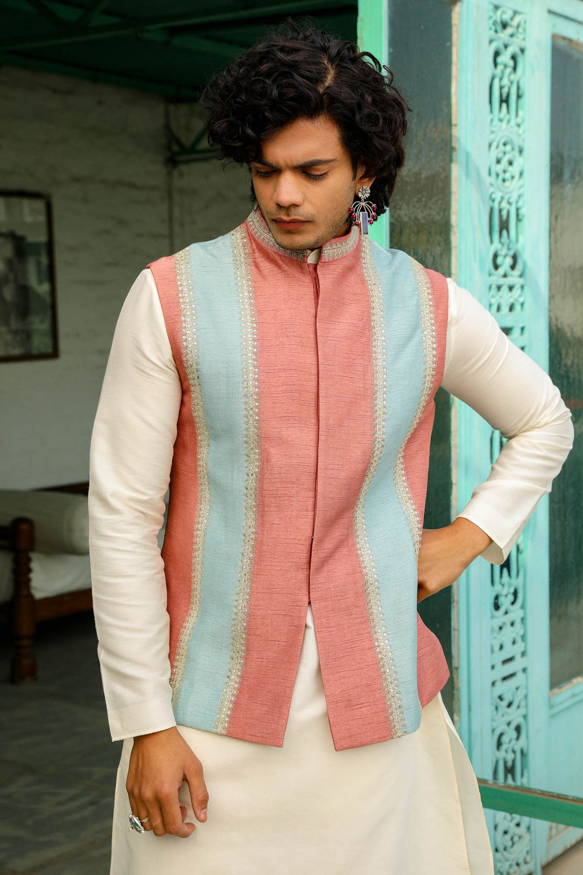 Colour Block Embroidered Bundi