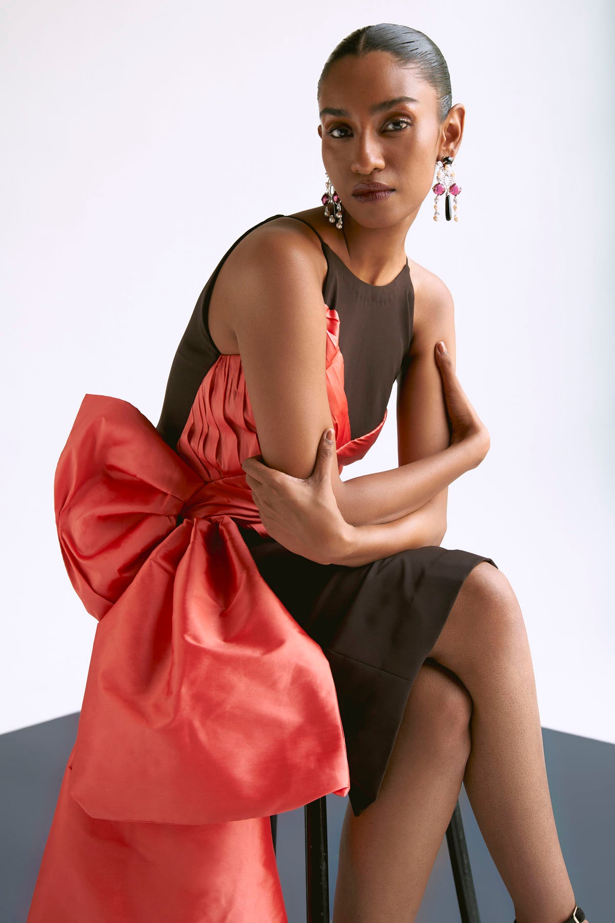 Contrast Sleeveless Midi Dress