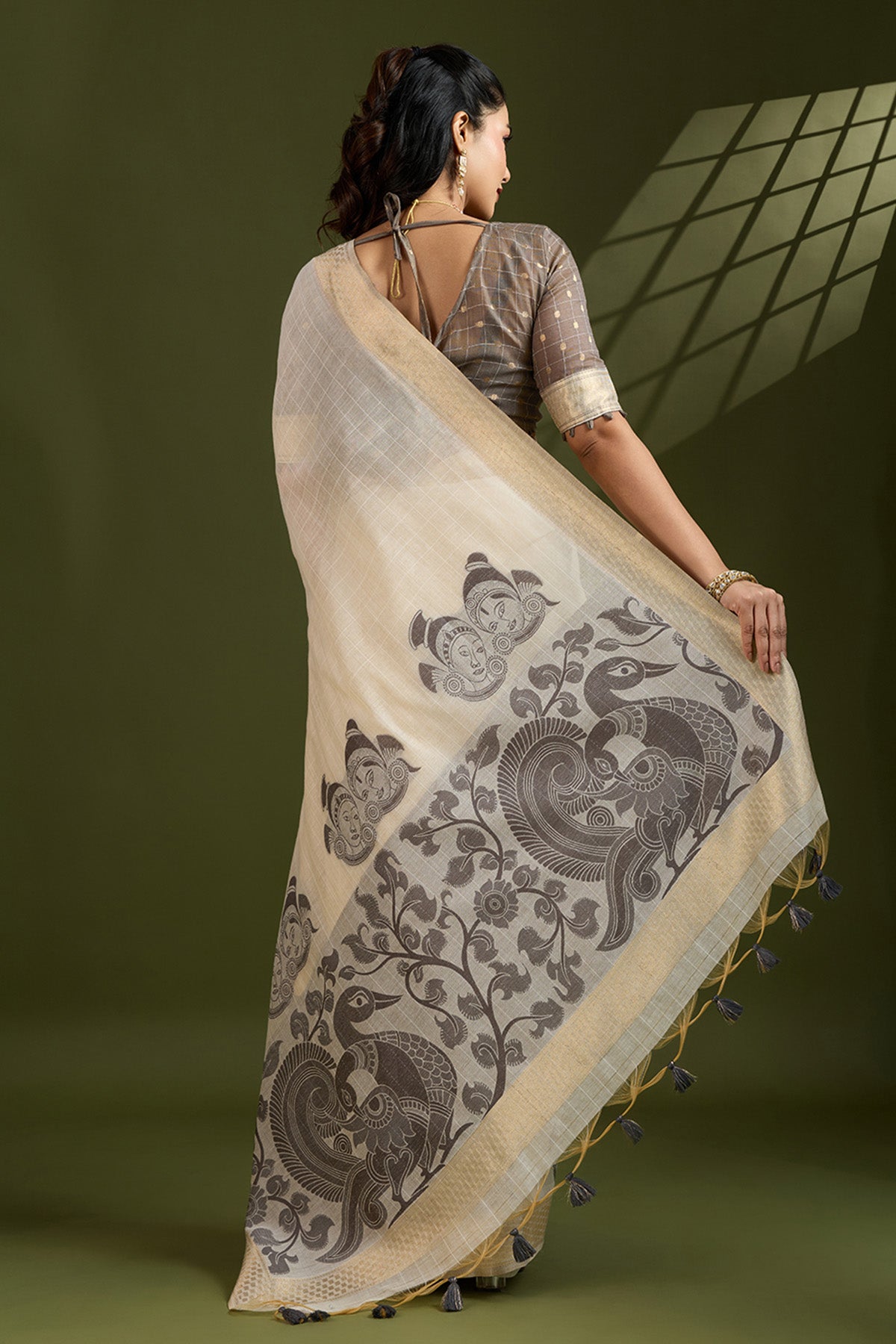 Cream Kalamkari Saree & Blouse