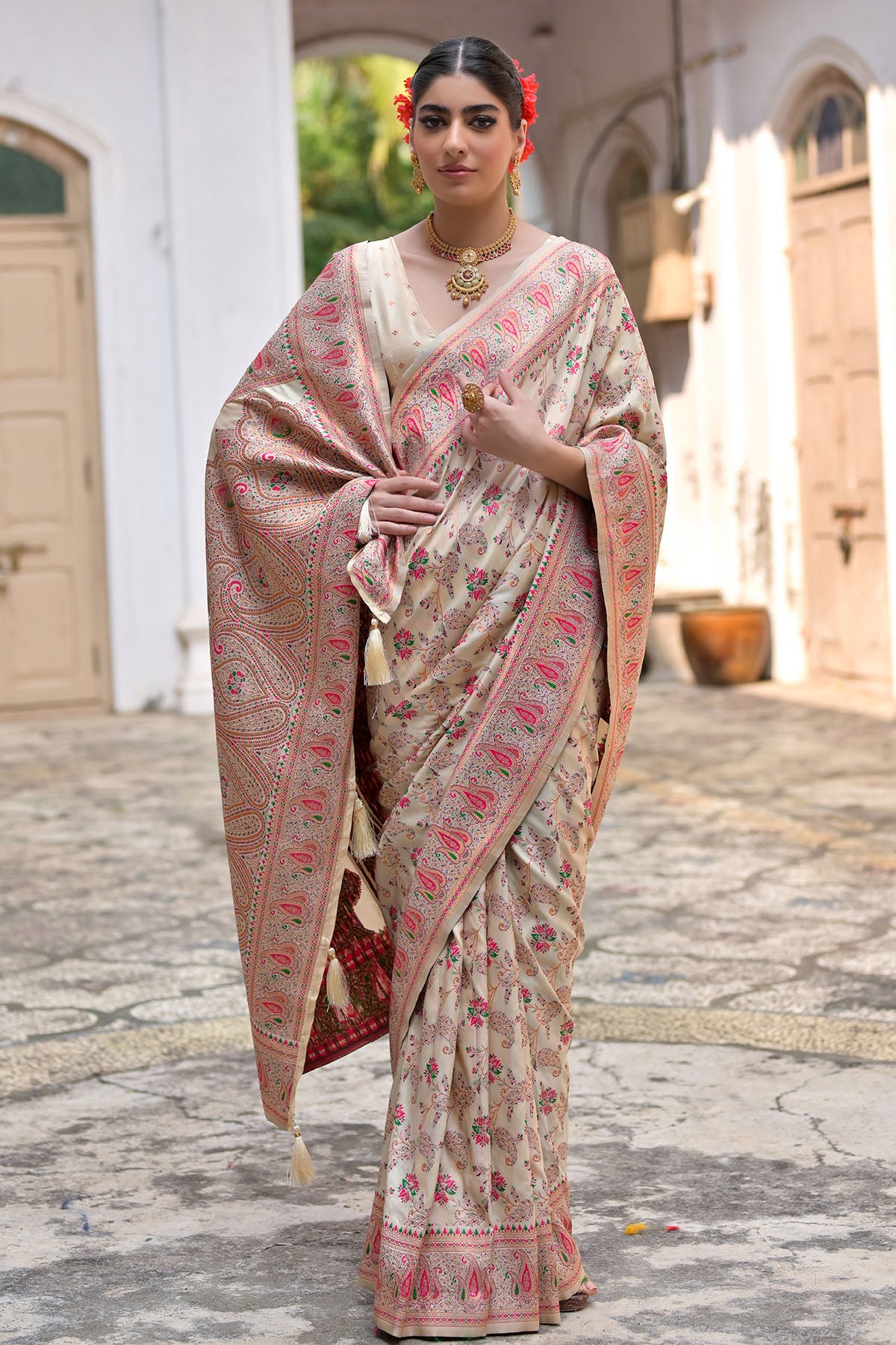 Cream Silk Thread Woven Saree