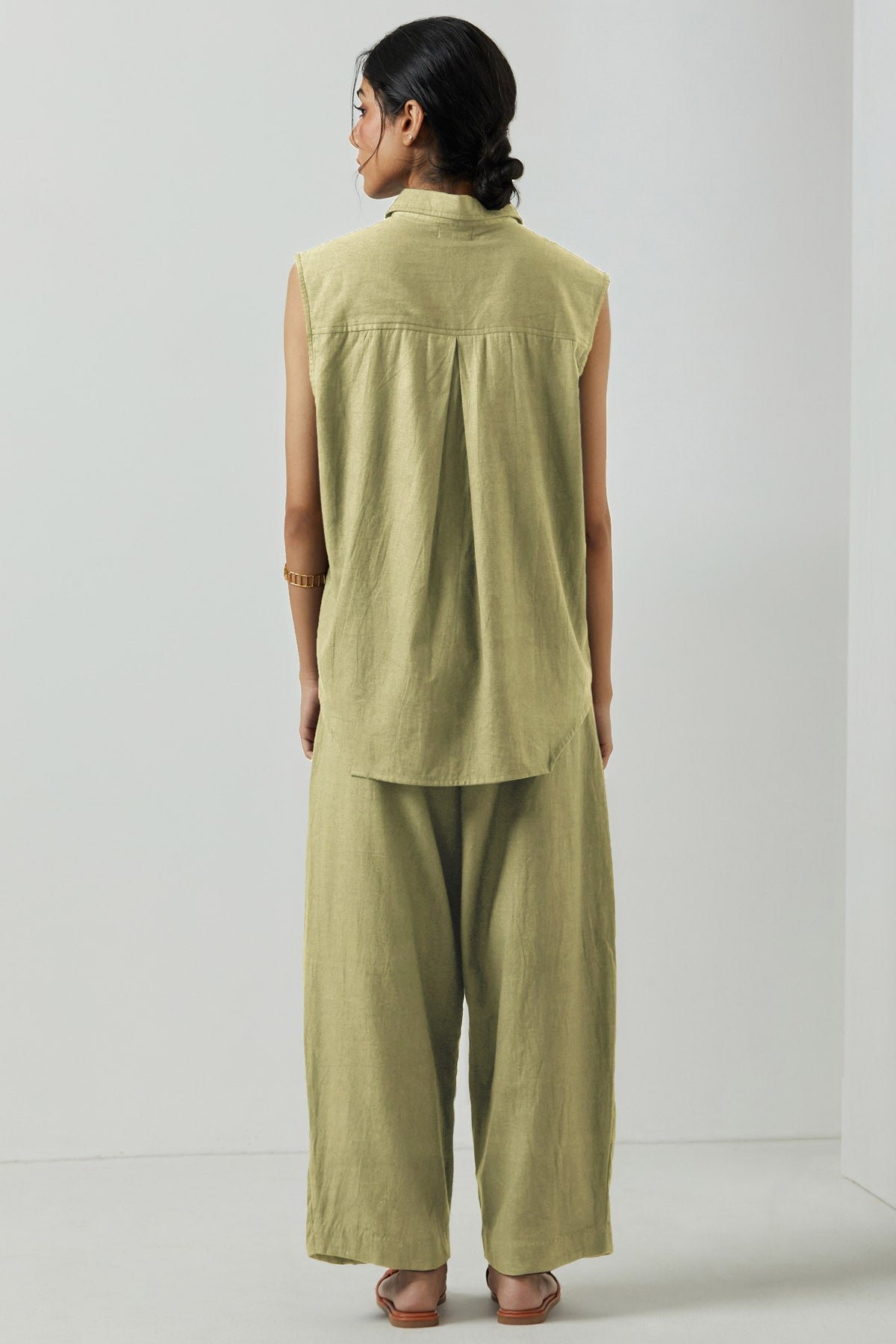 Cream beige Sleeveless Top