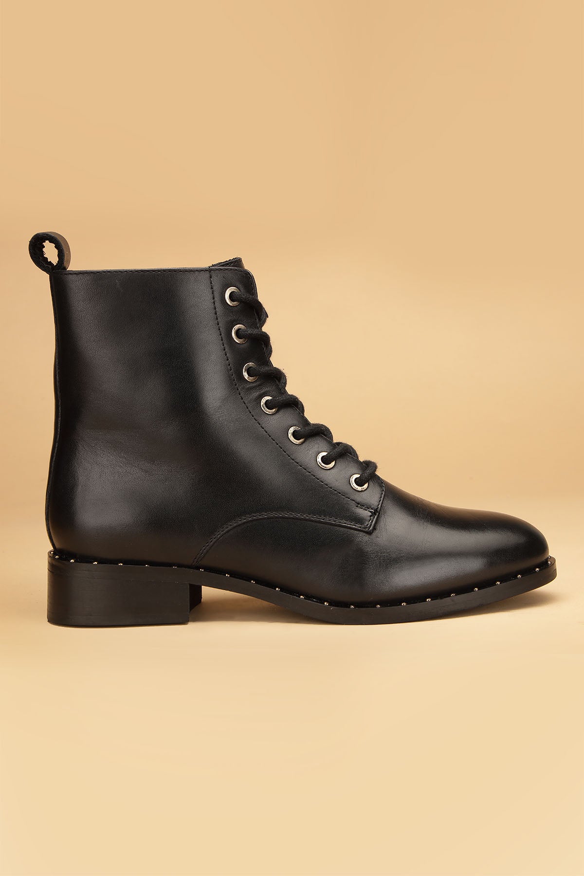 Crust Leather Black Heel Boots