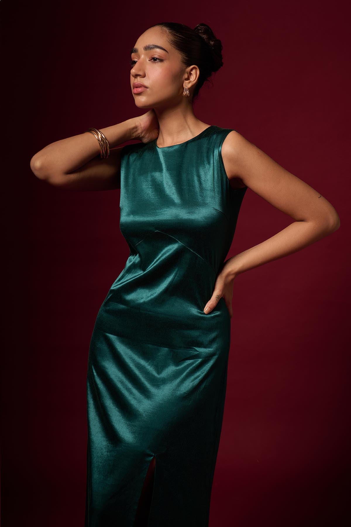 Dark Green Sleeveless Midi Dress