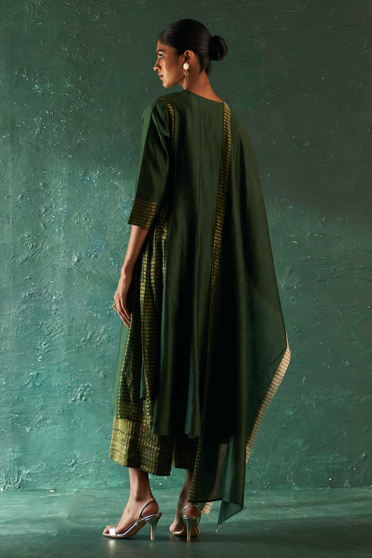Deep Green V-Neck Long Kurta Set