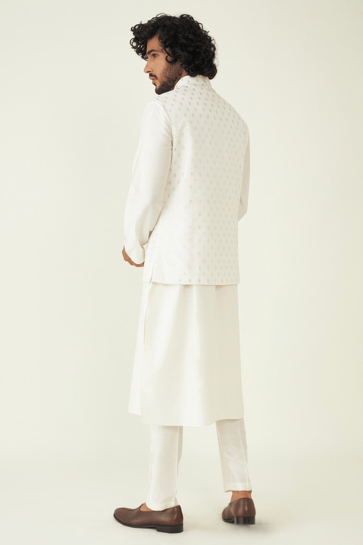 Diagonal Embroidered Bundi Set