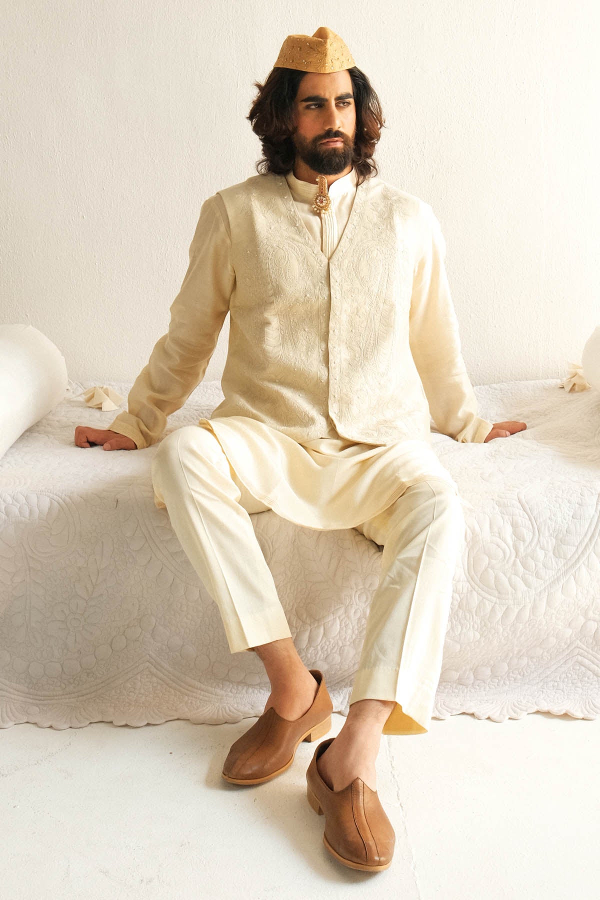 Dori Embroidered Beige Bundi Set