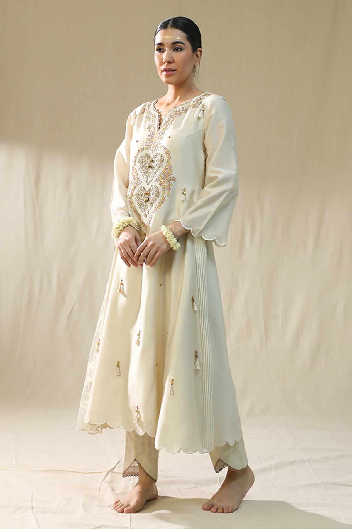 Dori Embroidered Ivory Kurta Set