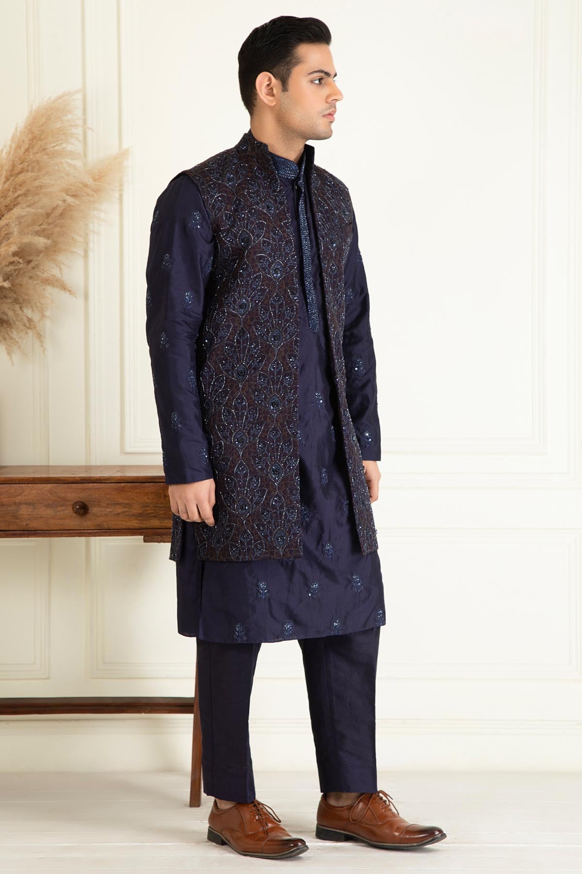 Embroidered Bundi Jacket Set