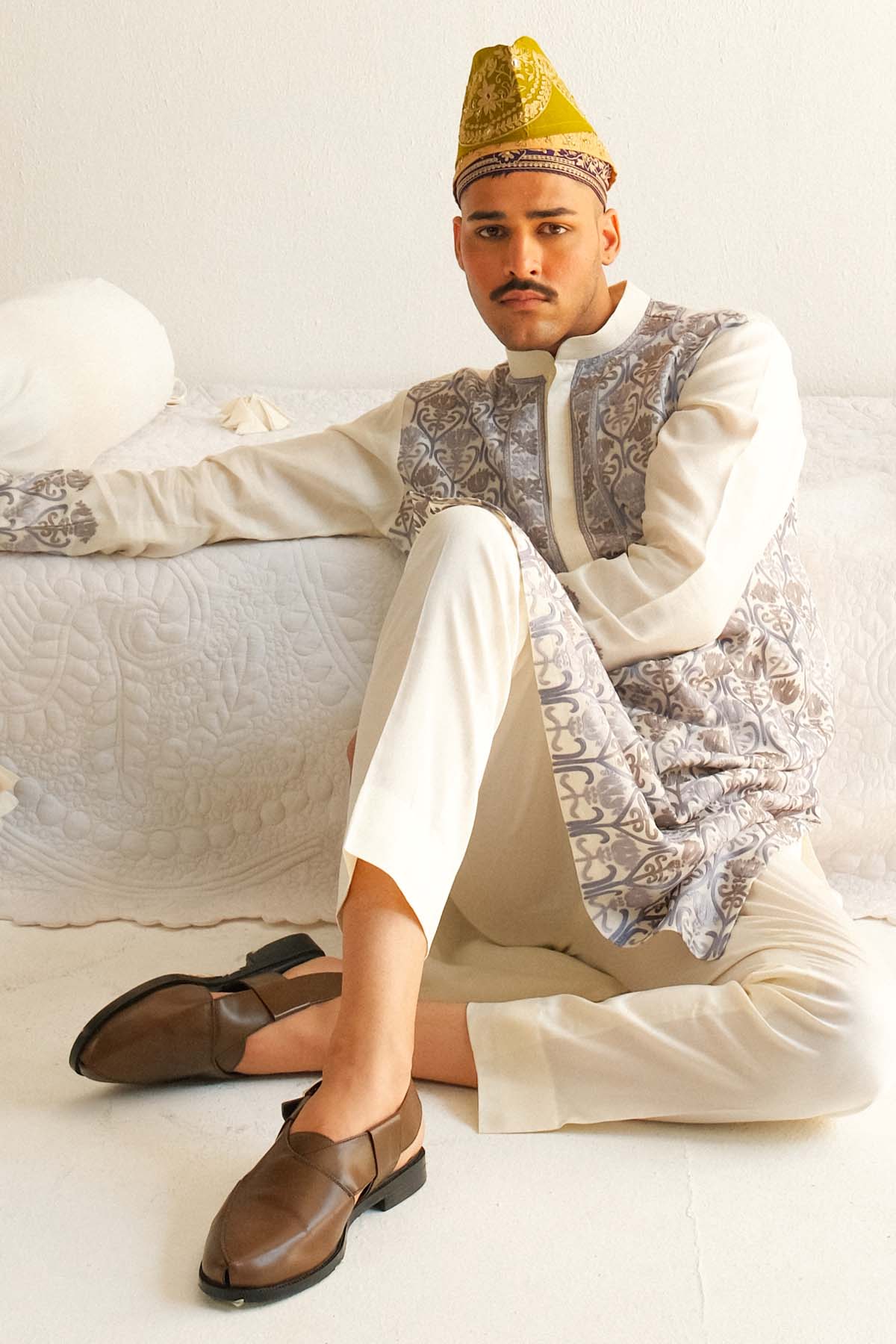 Embroidered Ivory Kurta & Pyjama