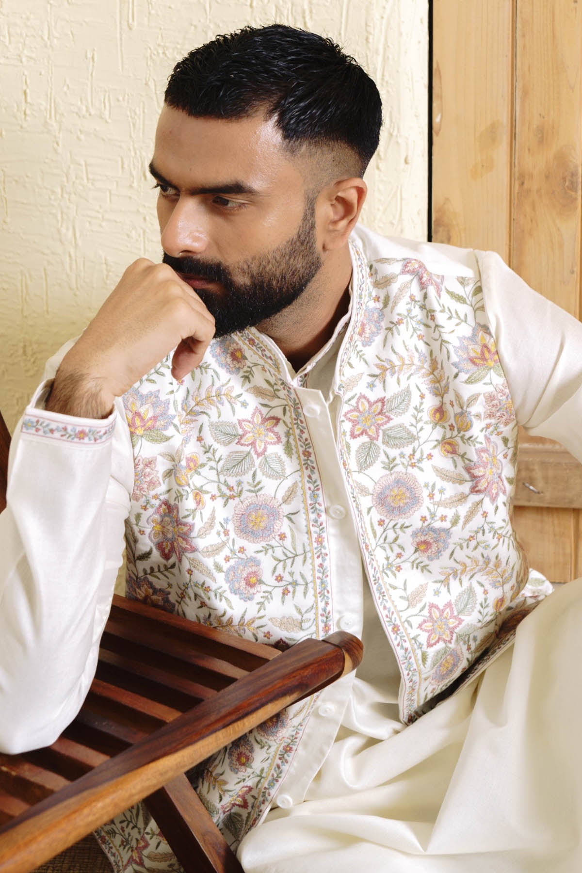Embroidered Kurta Bundi Set