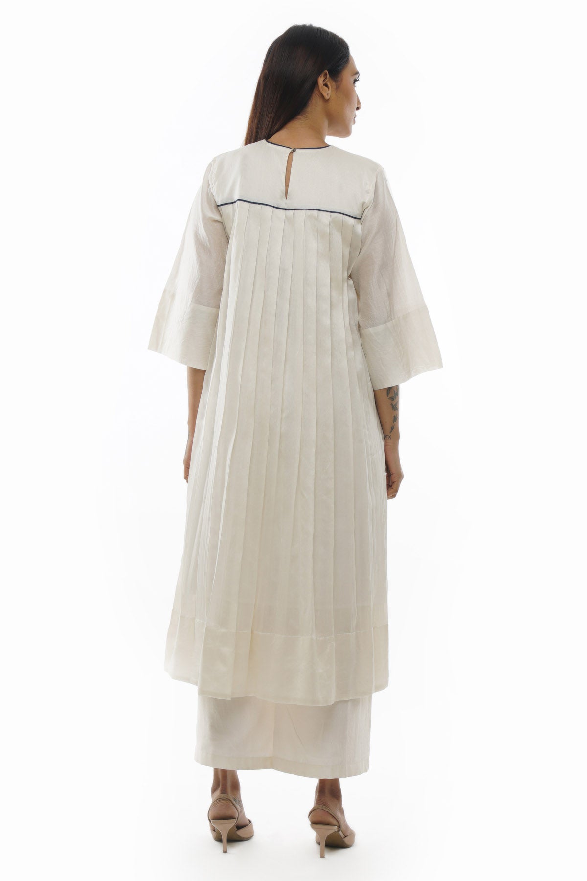 Embroidered White Kurta & Pants