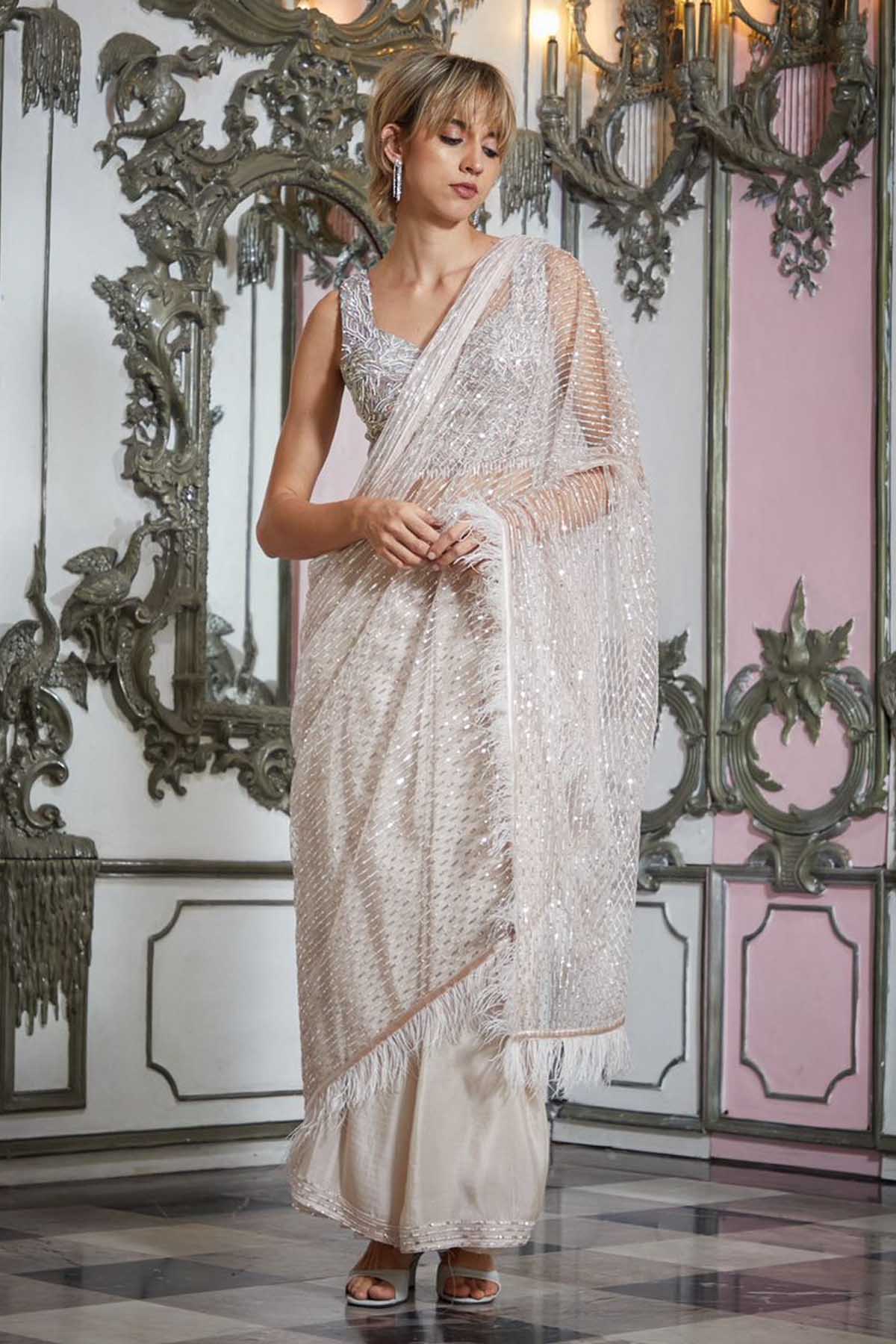 Feather Border Saree