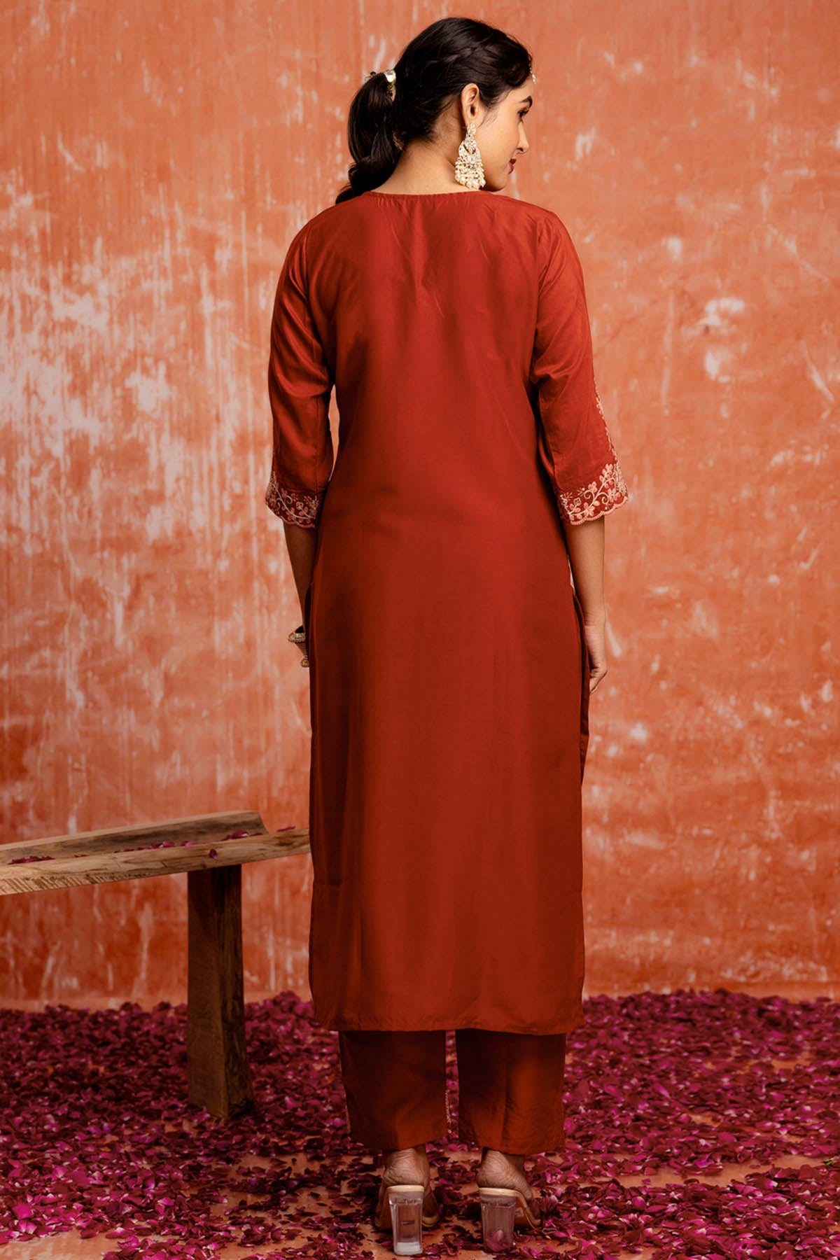 Fenta Silk Embroidery Kurta Set