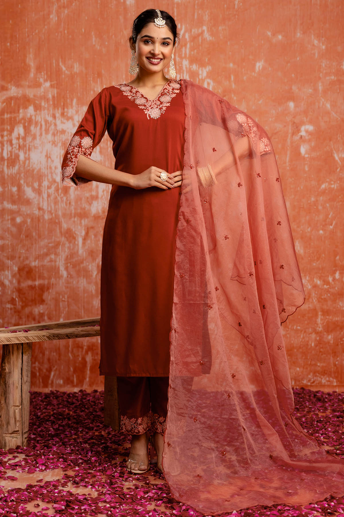 Buy Fenta Silk Embroidery Kurta Set for women by Aastha Fashion online available at scrollnshops