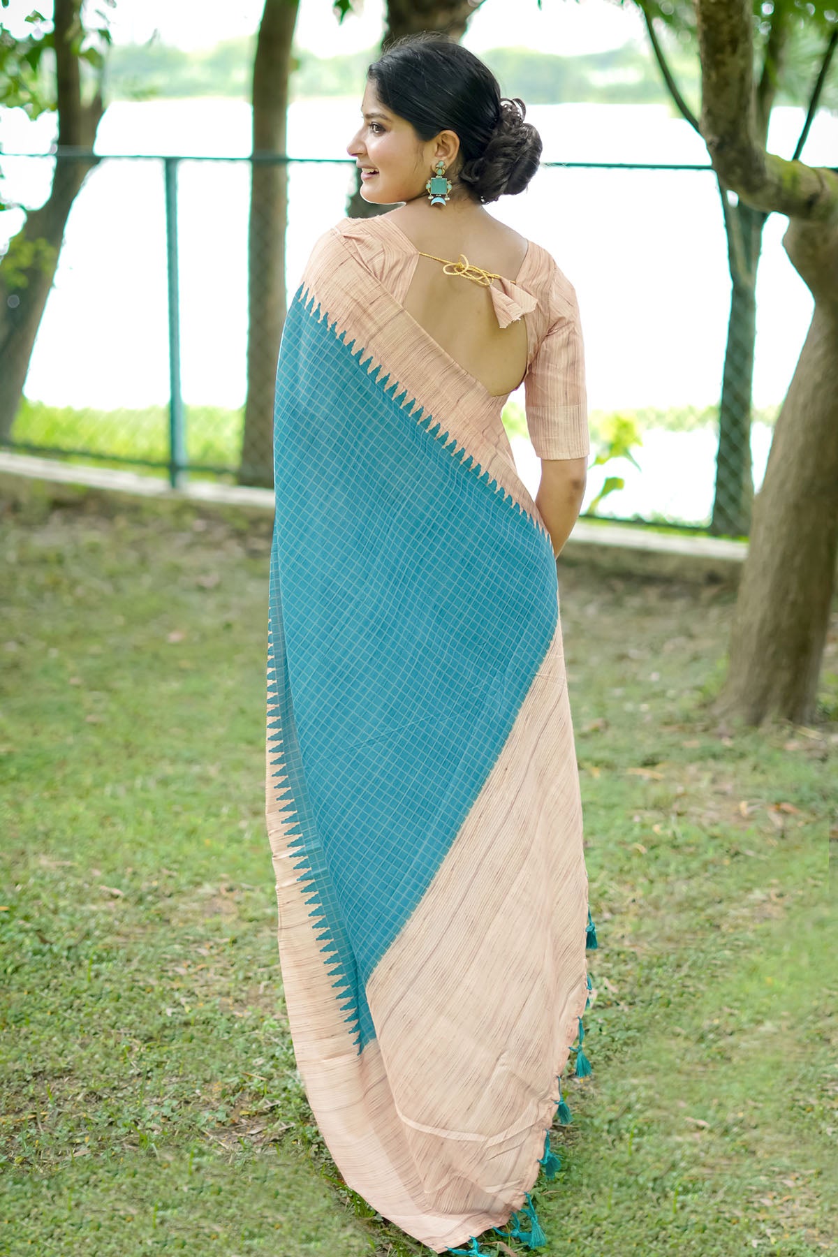 Firozi Tussar Silk Checked Saree