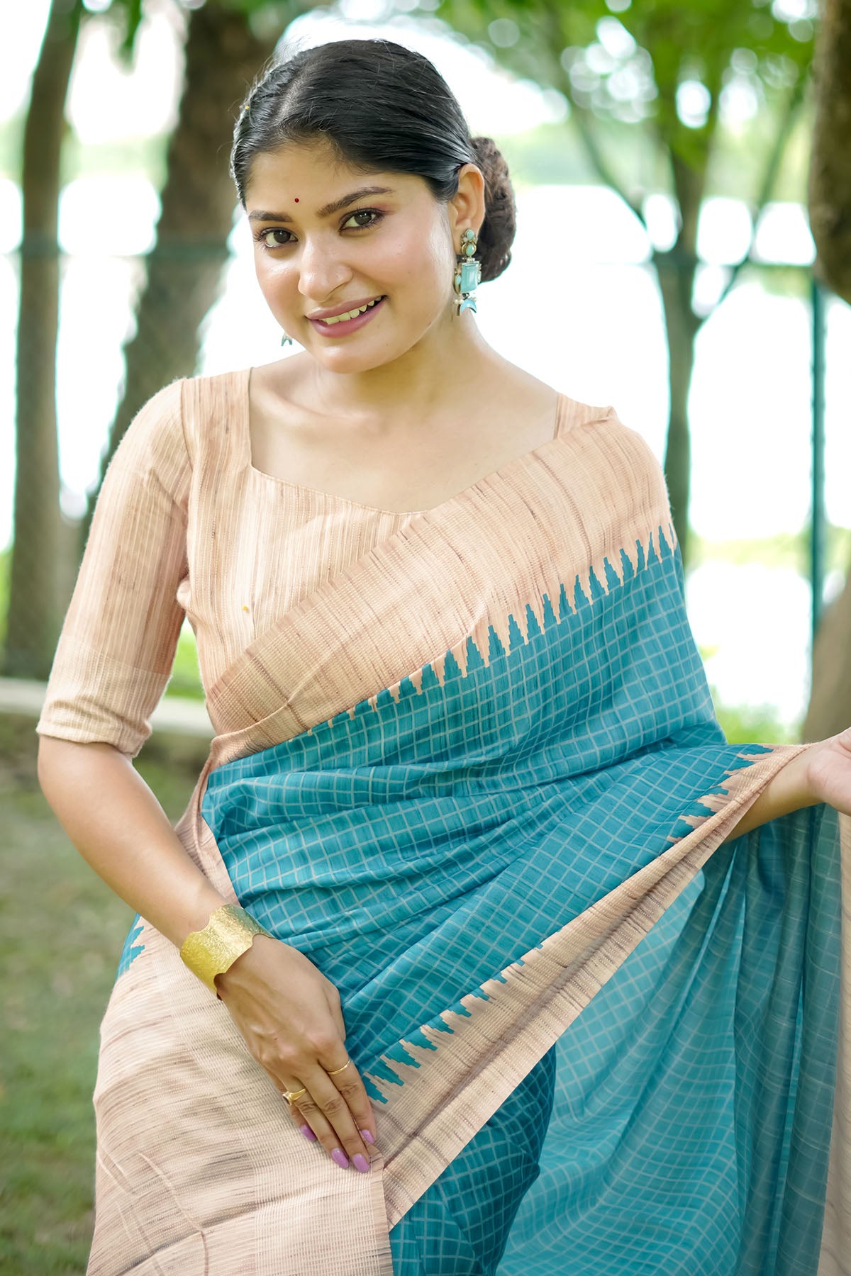 Firozi Tussar Silk Checked Saree