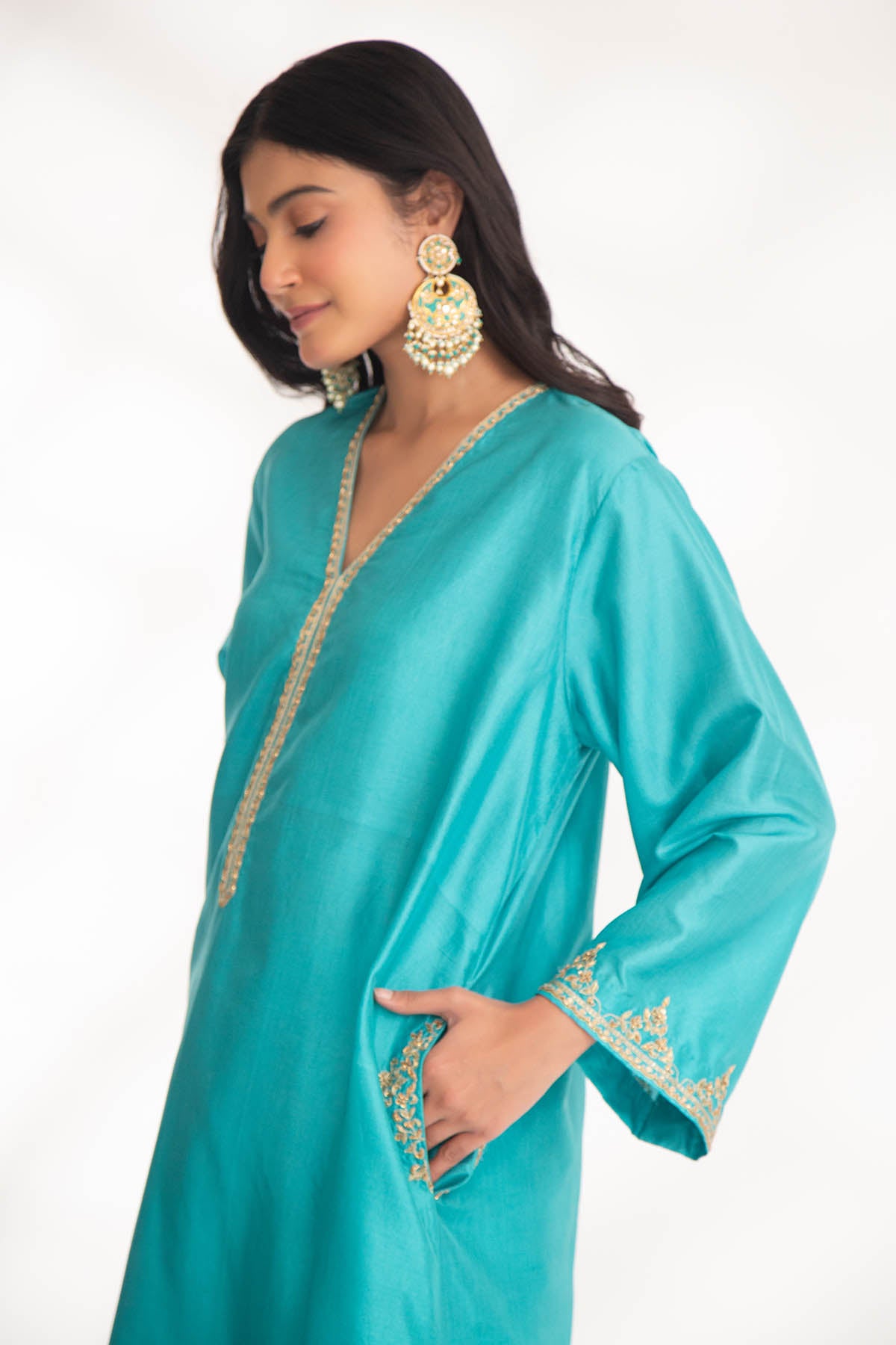 Firozi Zardozi V-Neck Kurta Set