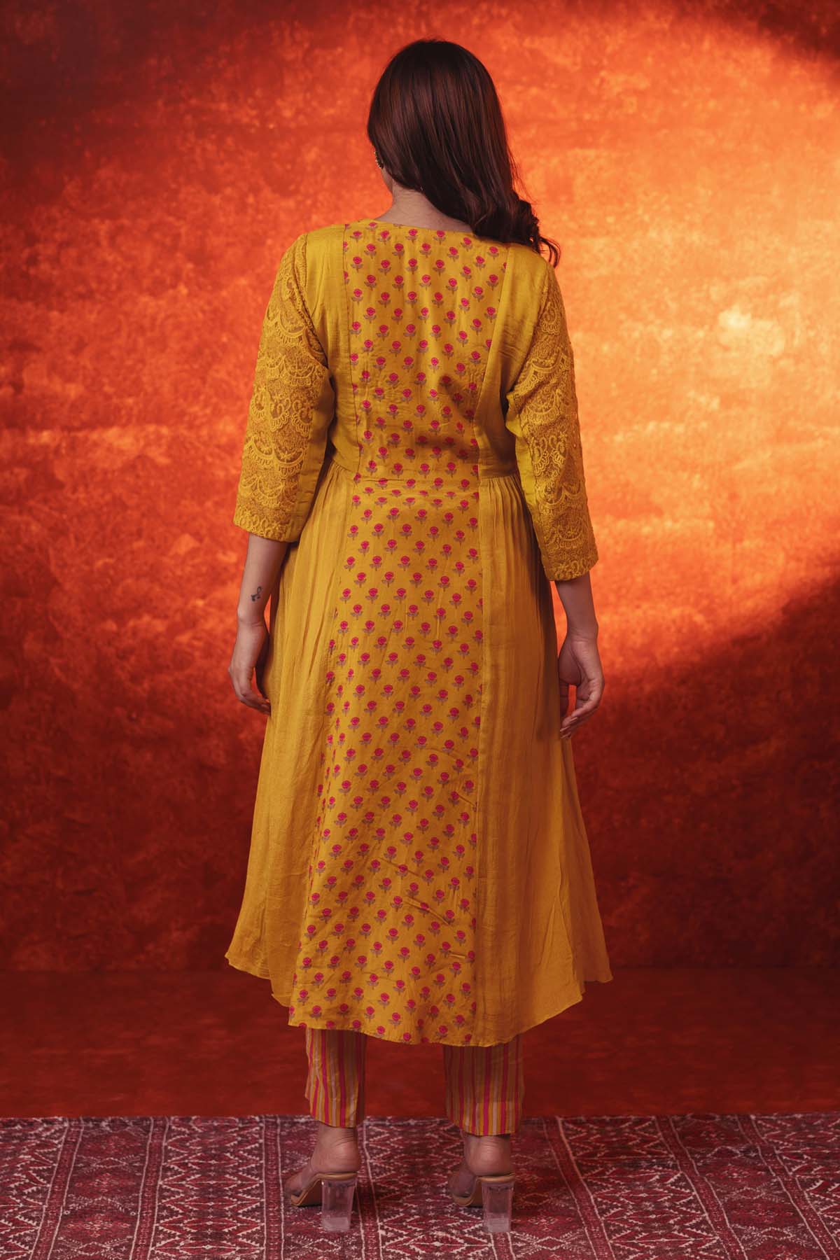 Floral Print Panelled Kurta Set