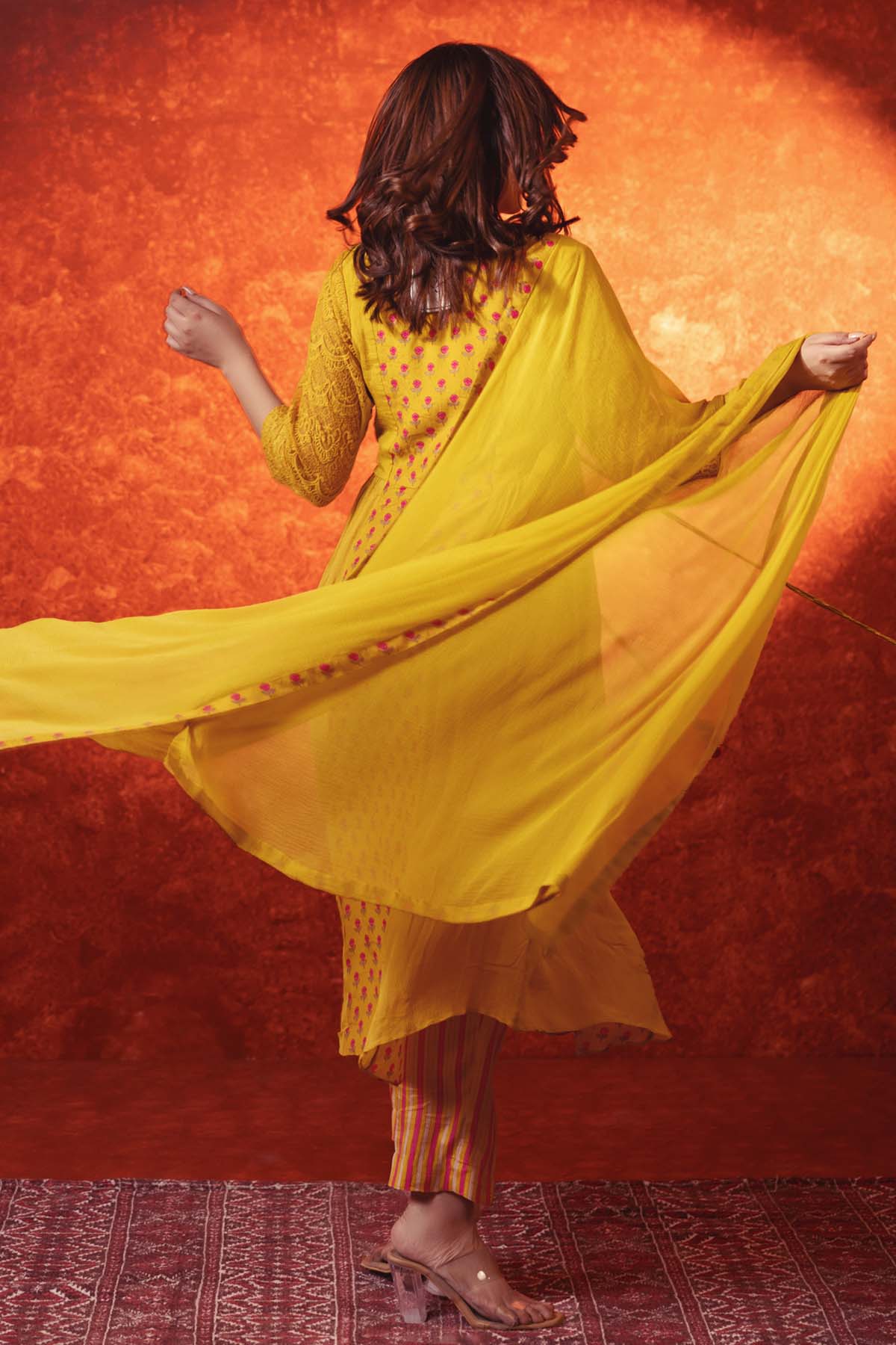 Floral Print Panelled Kurta Set