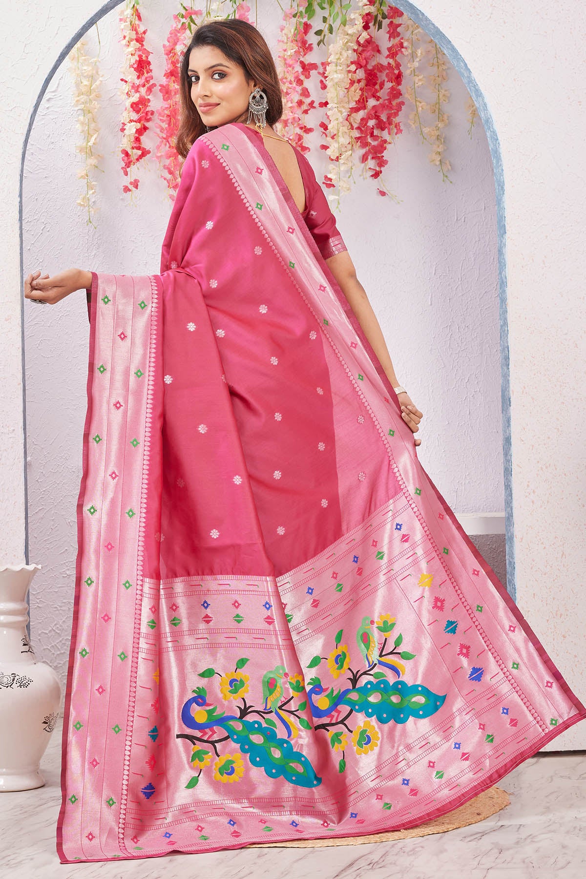 Gajri Silk Floral Pallu Saree