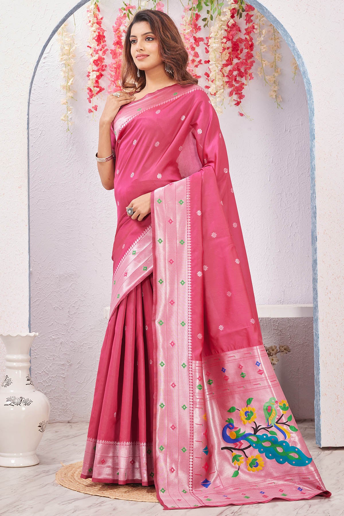 Gajri Silk Floral Pallu Saree