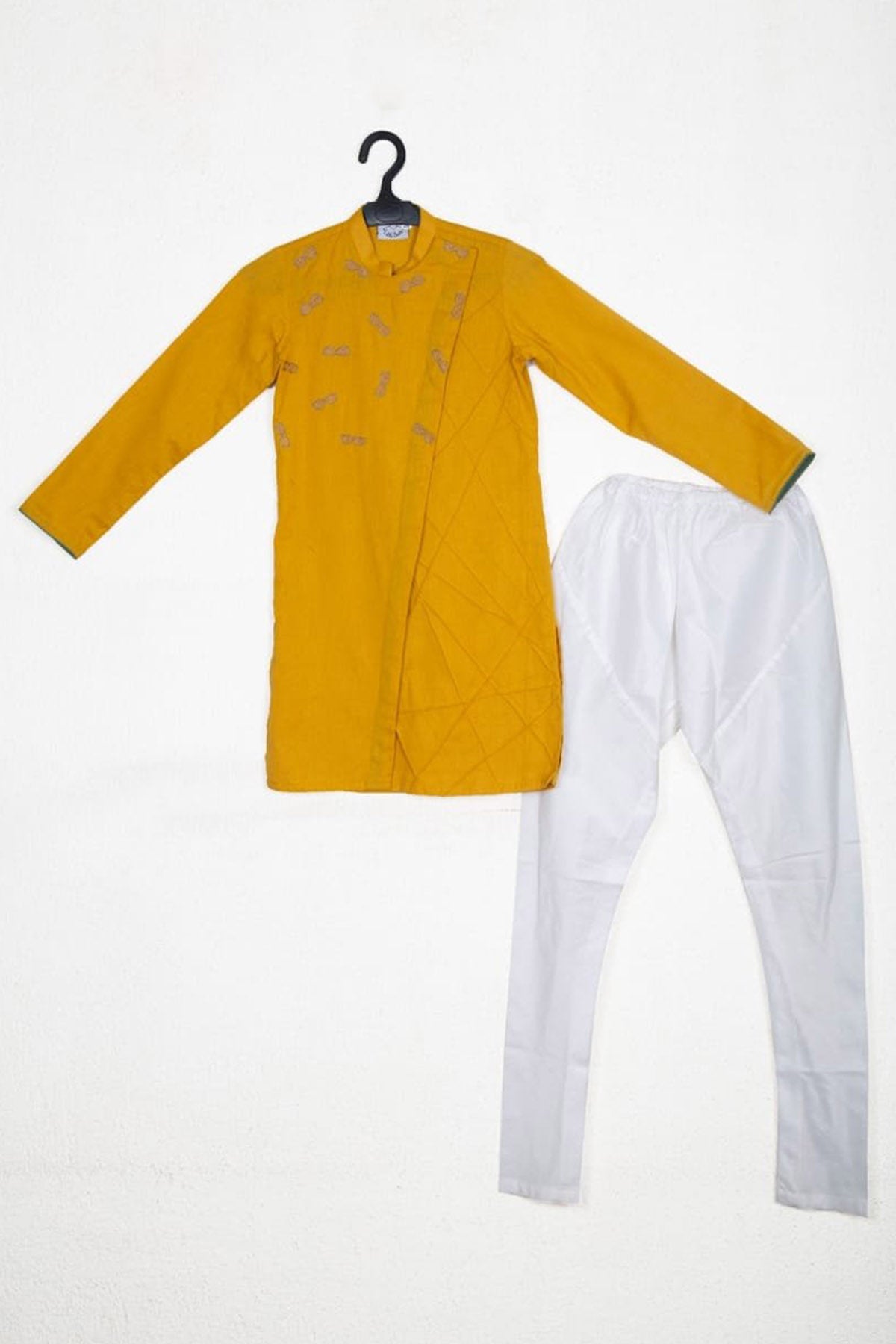 Geometrical Pintucked Kurta Set