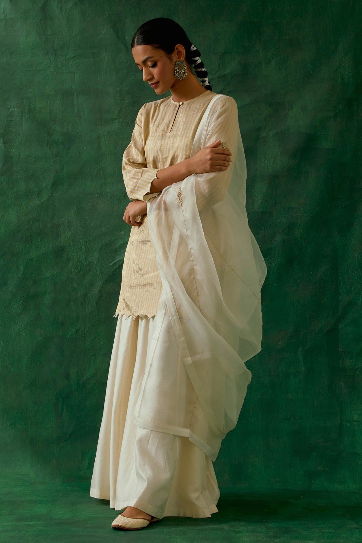 Gold Zari Silk Stripes Kurta Set