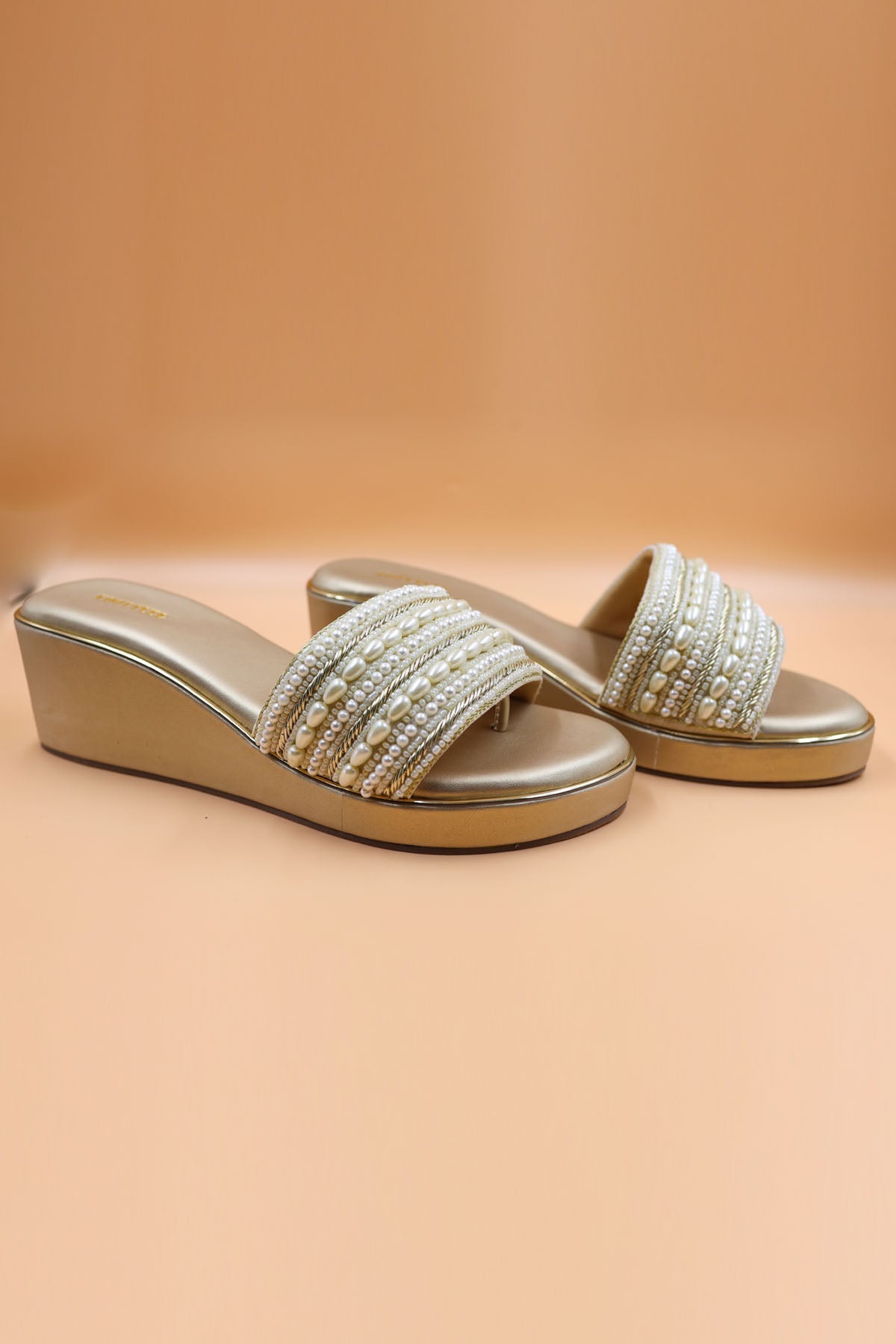 Foot Fuel Gold Anchor Thread Work Wedges for accessories online at ScrollnShops