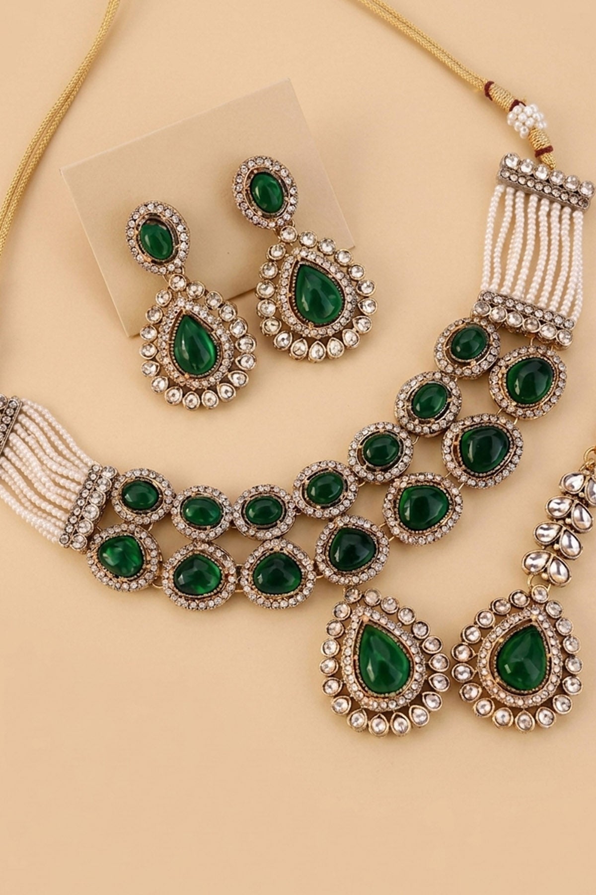 Gold And Emerald Jewellery Set