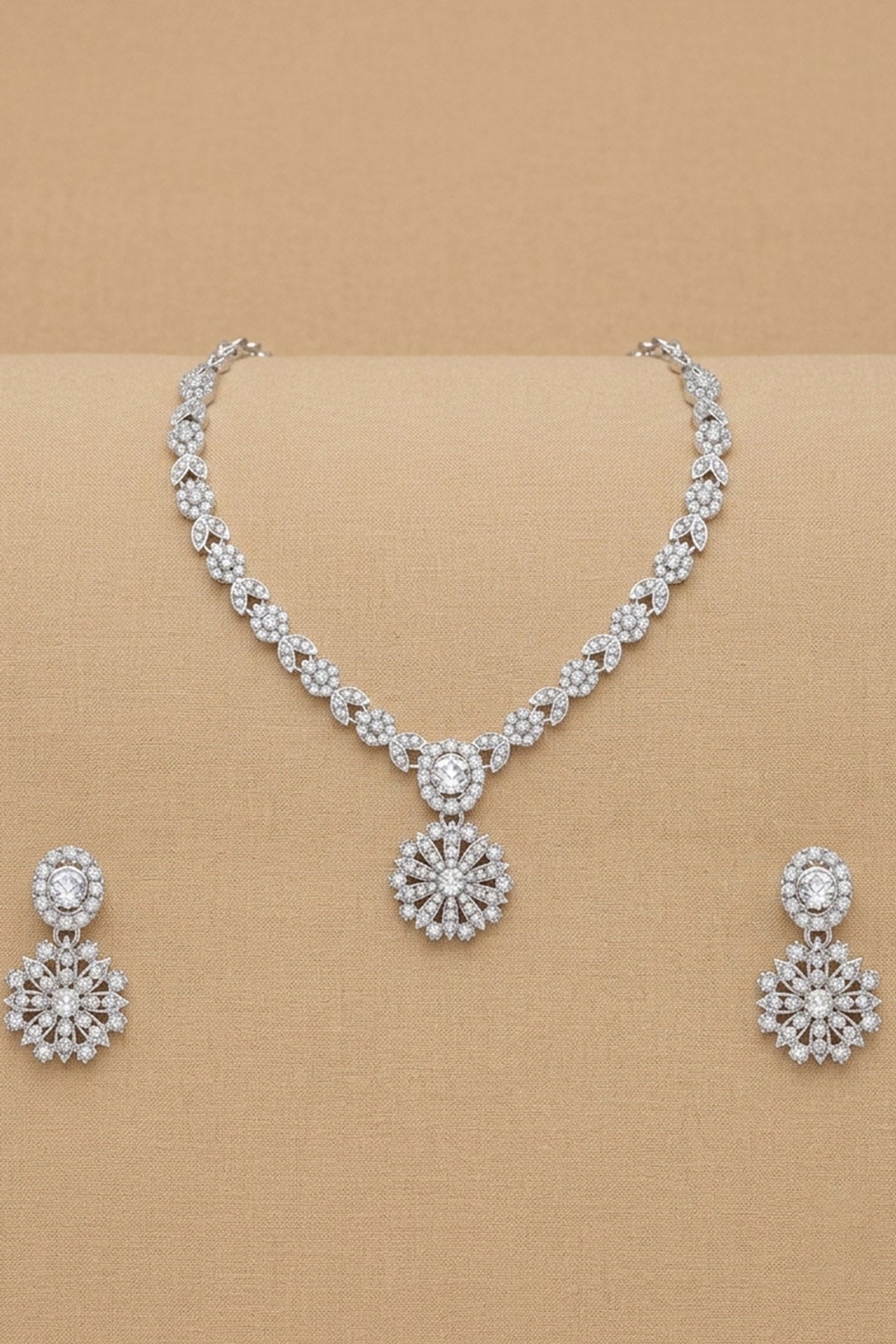 Gold Diamond Cut Jewellery Set