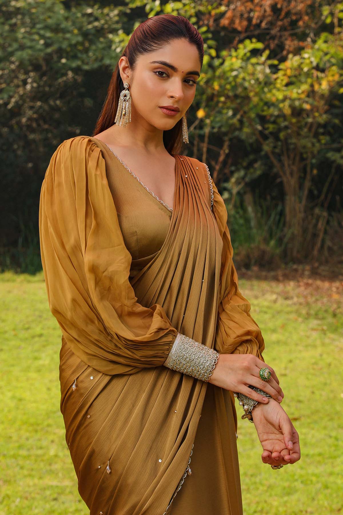Gold Pre-Drape Saree & Blouse