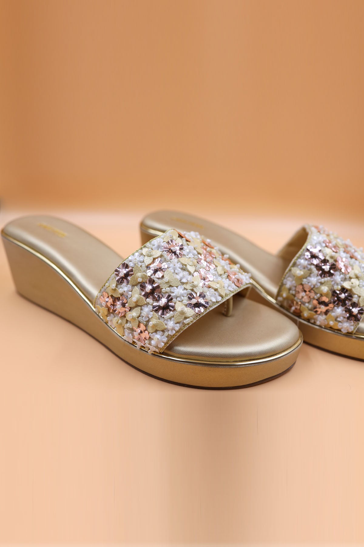 Gold Rexine Anchor Thread Wedges