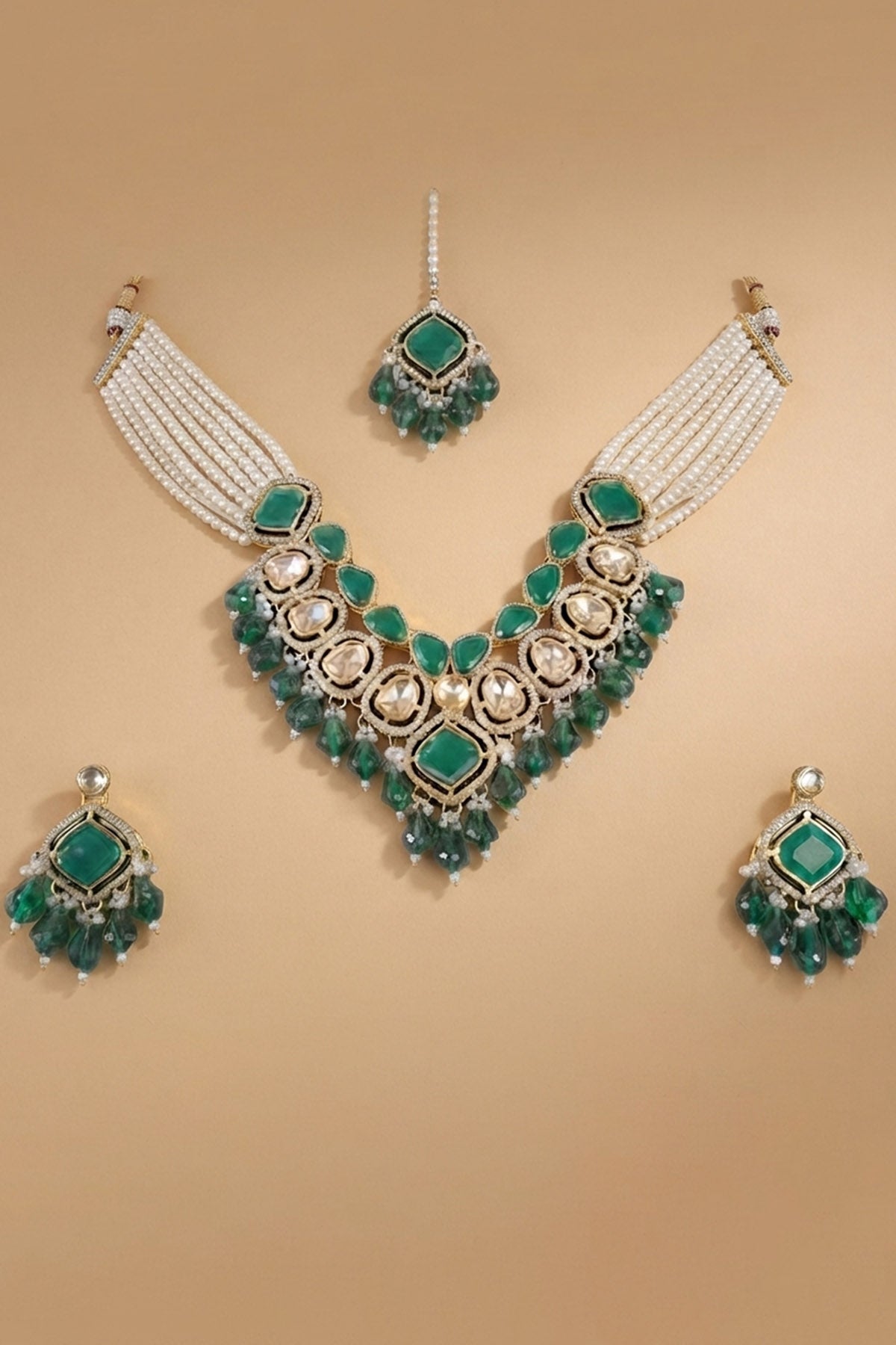 Gold Tone Emerald Jewellery Set