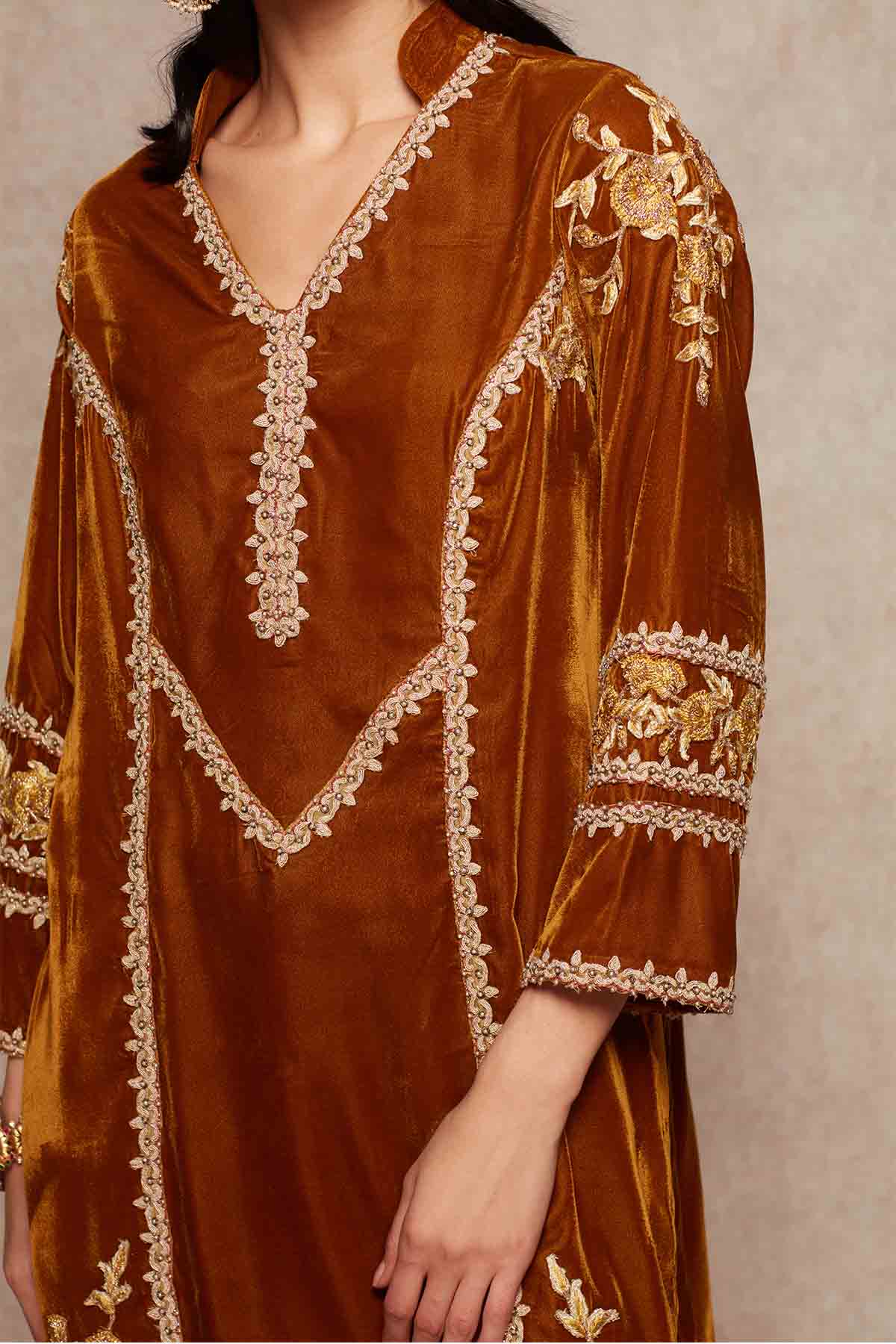 Gold Velvet V-Neck Kurta Set
