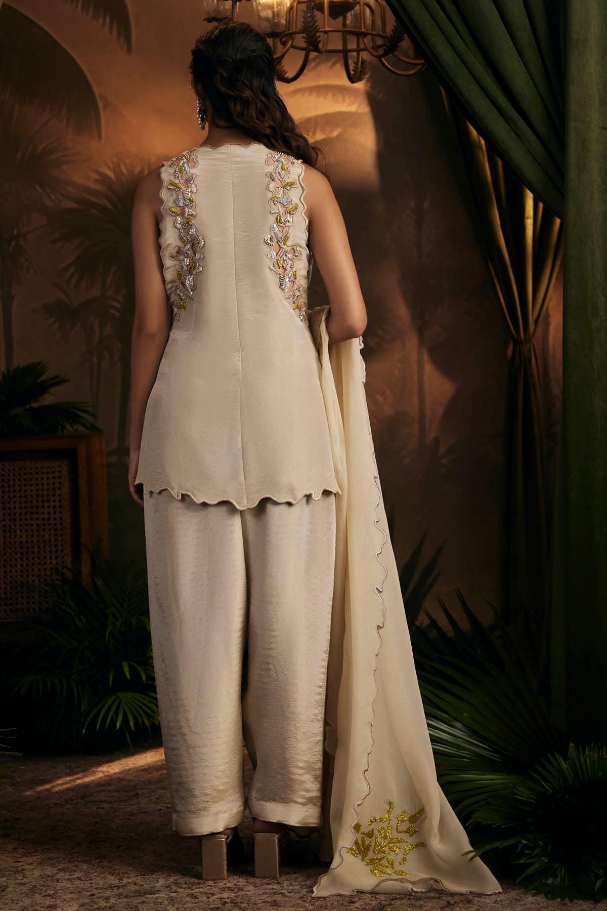 Gold Zari Sleeveless Tunic Set